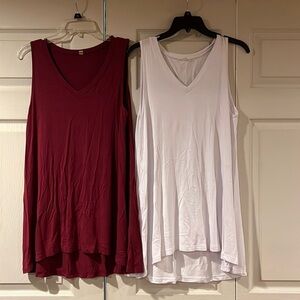 2-Pack NWOT Soft and stretchy sleeveless V-neck Tunics! 💙